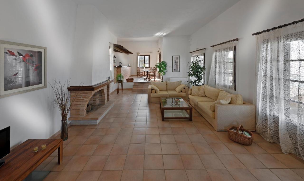 Niriides Apartments Кипри Экстерьер фото